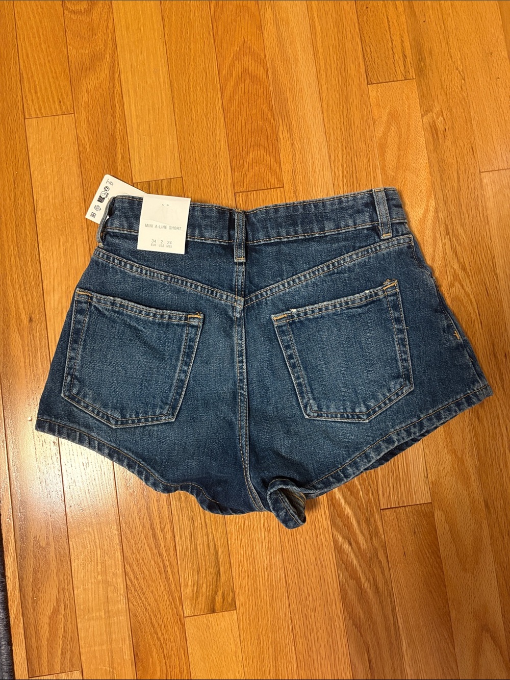 Zara Mini A-Line Shorts - Picture 2 of 2